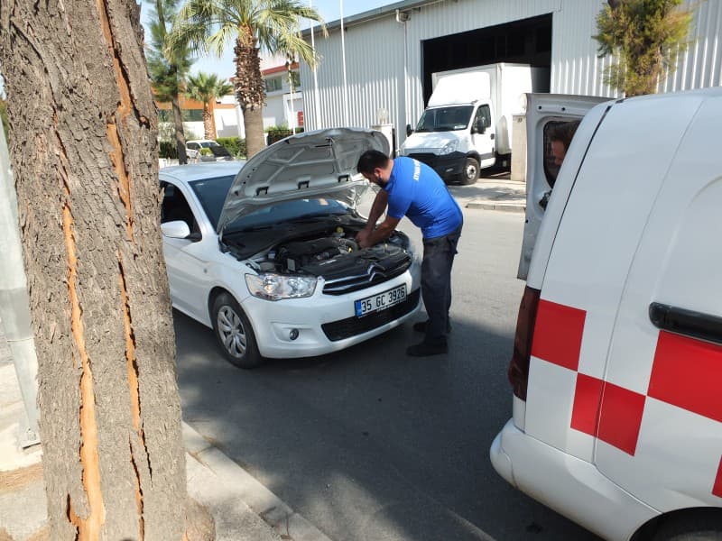 Çiğli'de Peugeot Pasta Cila ve Detaylı Yıkama