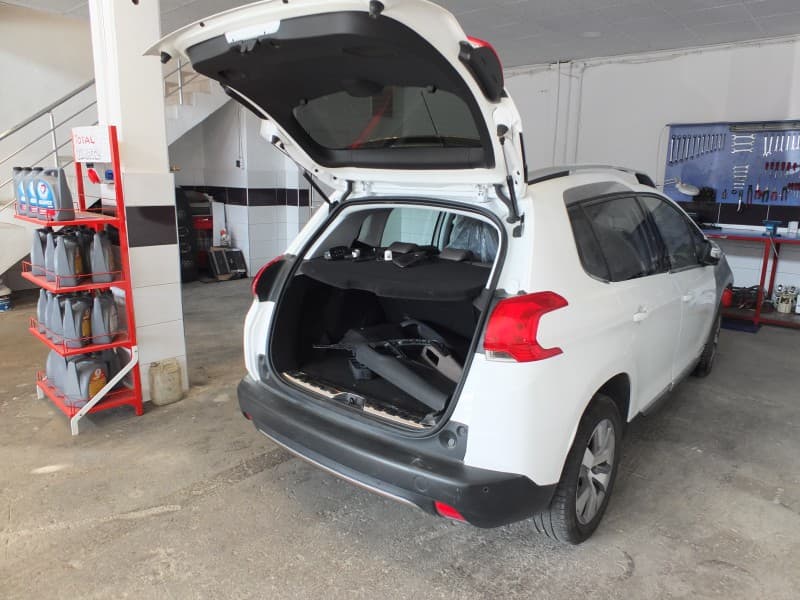 Karşıyaka'dan Çiğli'ye Peugeot Cam Motoru